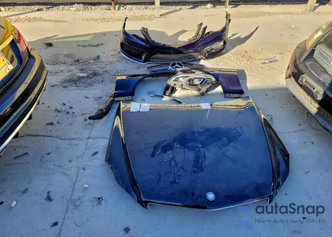 2014 Mercedes-Benz E 550 z USA, uszkodzony, nr VIN WDDKK7DF9EF264502